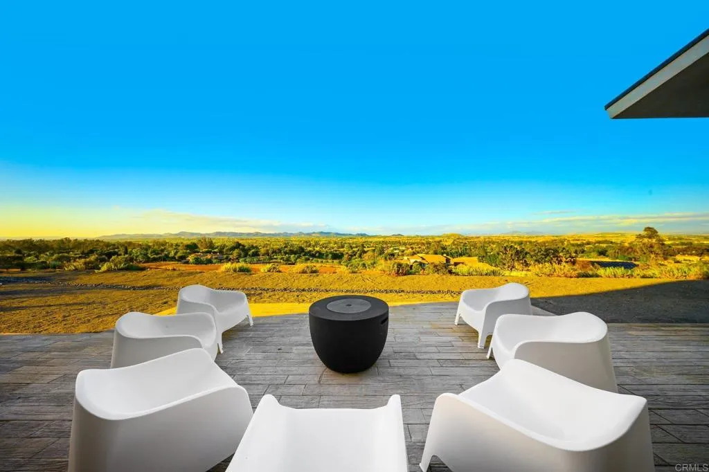 42950 Ivy Street, Murrieta, California 92562 home-pic-42